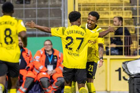BVB vs. 1860 München: Noten und Einzelkritik - Am Freitagabend stand für Borussia Dortmund im DFB-Pokal das erste Pflichtspiel der neuen Saison an. Gegen 1860 München gab sich der BVB beim Comeback von Cheftrainer Edin Terzic keine Blöße und fuhr einen hochverdienten 3:0-Erfolg ein. Alle Dortmunder in der Einzelkritik: BVB vs. 1860 München: Noten und Einzelkritik - Am Freitagabend stand für Borussia Dortmund im DFB-Pokal das erste Pflichtspiel der neuen Saison an. Gegen 1860 München gab sich der BVB beim Comeback von Cheftrainer Edin Terzic keine Blöße und fuhr einen hochverdienten 3:0-Erfolg ein. Alle Dortmunder in der Einzelkritik: