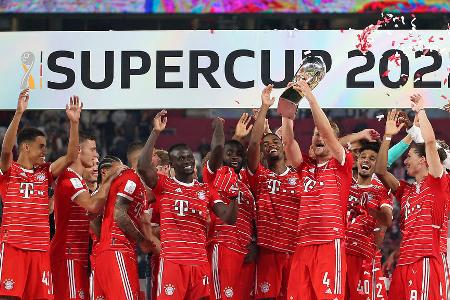 Wer wird Meister? - Machen wir es kurz: der FC Bayern. Ja, die Prognose ist sterbenslangweilig. Ja, Robert Lewandowski ist weg. Und ja, Hauptkonkurrent Borussia Dortmund hat personell aufgerüstet. Trotzdem ist national weiterhin ein gutes Stück zwischen dem Serienmeister, der jetzt auch in der Breite über Top-Spieler verfügt, und seinen Verfolgern.