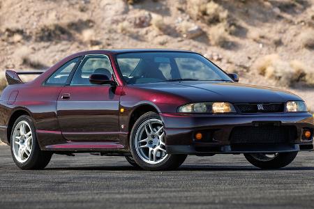 1995 Nissan Skyline GT-R R33 Midnight Purple