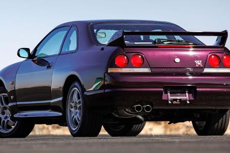 1995 Nissan Skyline GT-R R33 Midnight Purple