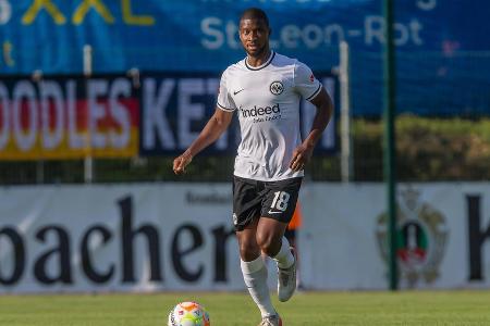 ABWEHR: Almamy Touré - Note: 6,0 - Kam auf der letzten Linie überhaupt gar nicht erst in die Zweikämpfe und lief über weite Strecken viel hinterher. Wurde von Gnabry und Mané anfangs bei jedem Angriff überlaufen. Mit seiner schwachen Passquote zudem ein dafür Grund dafür, dass der Spielaufbau bei der SGE lange Zeit katastrophal war.