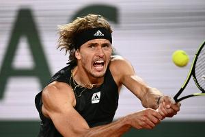 Zverev trainiert wieder auf dem Tennisplatz