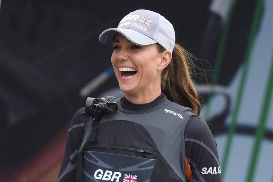 Herzogin Kate zeigt sich freudestrahlend beim Segeln