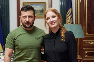 Oscarpreisträgerin Jessica Chastain zu Besuch in der Ukraine