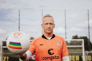 FC St. Pauli holt vertragslosen Torhüter Burchert