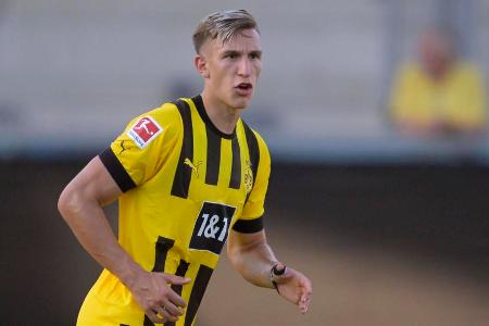 Nico Schlotterbeck - Note: 2,0 - Machte in der Innenverteidigung ein tolles Spiel und unterstrich, warum ihn der BVB unbedingt wollte. Verteidigte in vielen Szenen aggressiv nach vorne und stoppte die Angriffe des Gegners früh. In der heißen Zone außerdem mit einer starken Quote in den direkten Duellen. Mit seinen Qualitäten am Ball auch im Vorwärtsgang vereinzelt ein Faktor.