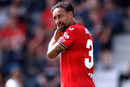 Karim Bellarabi (bis 45.) - Note: 4,0 - Agierte gegen den Ball enorm giftig und provozierte gerade in der Anfangsviertelstunde etliche Ballverluste beim BVB. Bekleidete offensiv außerdem die aktivere Bayer-Seite. War in seinen Aktionen am Ball aber zu fehleranfällig und blieb so klar unter seinen Möglichkeiten. Musste schon zur Pause weichen.