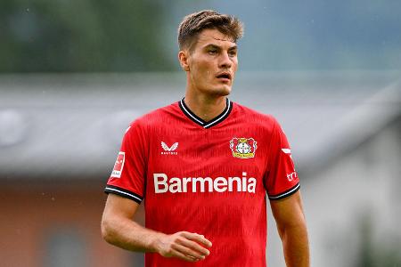 ANGRIFF: Patrik Schick - Note: 5,0 - Hätte das Spiel im Alleingang zugunsten seiner Mannschaft entscheiden können, ließ vor dem Tor aber unfassbar viele Chancen aus. Setzte einen Schuss klar über das Tor (20.), zielte später aus besten Positionen gleich dreimal deutlich zu zentral (52., 63., 69.). Nutzte seine Situationen selbst in Überzahl nicht optimal aus.
