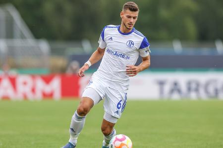 Wer wird der Shootingstar der Liga? - Tom Krauß! Schon in der 2. Bundesliga war das riesige Talent des Youngsters nicht zu übersehen, sein Schritt ins Oberhaus daher nur folgerichtig. Der 21-Jährige hat das Zeug dazu, dem Schalker Mittelfeld Struktur zu verleihen und so den nächsten Schritt auf großer Bühne zu machen. Unsere Prognose: Stammplatz in der Bundesliga und Nationalmannschafts-Debüt nach der WM!