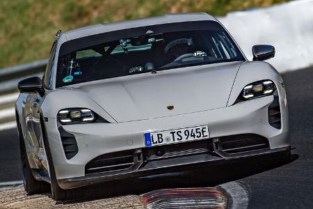 Porsche Tycan Turbo S Performance Kit Nürburgring Nordschleifen Rekordrunde 2022