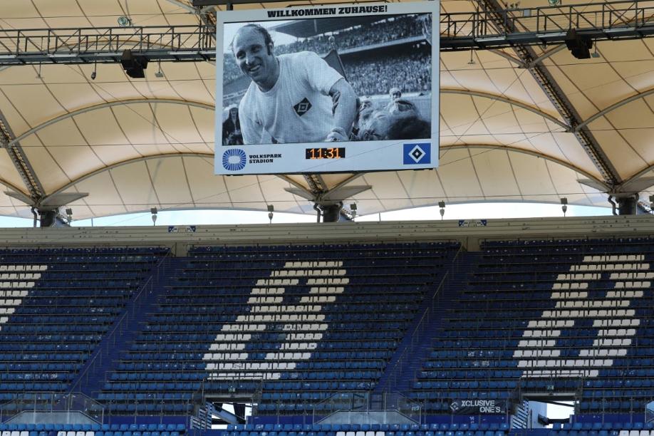 Abschied von Seeler: Bewegende Trauerfeier für Fußball-Held