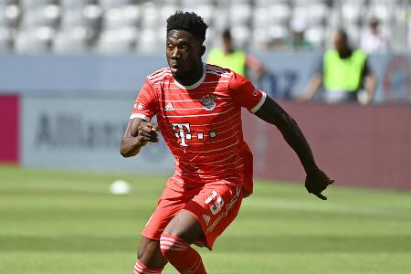 Alphonso Davies - Note: 3,0 - Wurde defensiv von Knauff zwischenzeitlich in viele direkte Duelle gezwungen. Ließ sich dort mitunter zu leicht abkochen und agierte im Stellungsspiel ebenfalls wechselhaft. Leitete mit seinen Flügelläufen Angriffe mitunter im Alleingang ein, spielte diese im letzten Drittel aber oft schlecht aus. Blieb deshalb vorne ohne den letzten Punch.