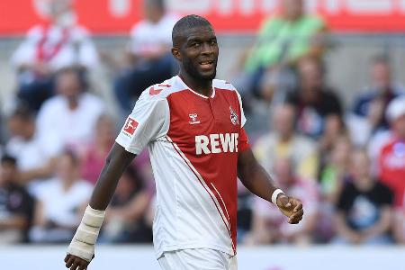 Anthony Modeste (34, 1. FC Köln) - Erfahren, torgefährlich und im Paket wohl finanziell umsetzbar: Anthony Modeste hat sich als eine der heißesten Optionen herauskristallisiert. Sein Kölner Coach Steffen Baumgart geht aber noch sehr entspannt mit den Spekulationen um: 'Das ist nichts Außergewöhnliches. Uns werden auch Spieler angeboten, die woanders unter Vertrag stehen', sagte er gegenüber 'Bild'.