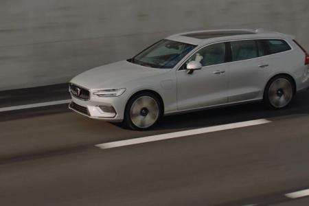 Volvo V60 S60 Cross Country Modelljahr 2023 Mopf