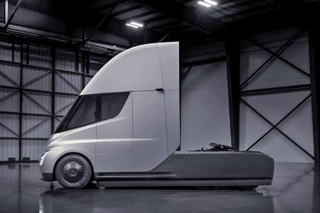 Tesla Semi Truck (2019)