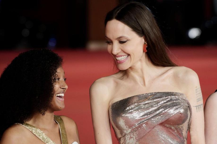 Emotionaler Tag: Angelina Jolie bringt Tochter Zahara zum College