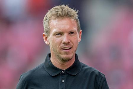 So könnte der FC Bayern gegen den VfL Wolfsburg beginnen - Der FC Bayern will in der Fußball-Bundesliga den zweiten Sieg im zweiten Spiel einfahren. Im Duell mit den VfL Wolfsburg (17:30 Uhr) wird Trainer Julian Nagelsmann in der Startelf wohl erneut auf Leroy Sané und Neuzugang Matthijs de Ligt verzichten. Die voraussichtliche Aufstellung: So könnte der FC Bayern gegen den VfL Wolfsburg beginnen - Der FC Bayern will in der Fußball-Bundesliga den zweiten Sieg im zweiten Spiel einfahren. Im Duell mit den VfL Wolfsburg (17:30 Uhr) wird Trainer Julian Nagelsmann in der Startelf wohl erneut auf Leroy Sané und Neuzugang Matthijs de Ligt verzichten. Die voraussichtliche Aufstellung: