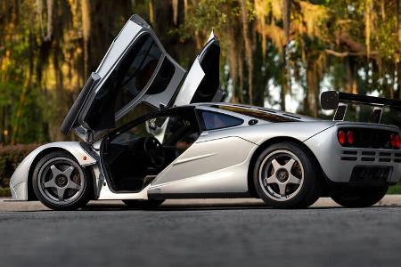 McLaren F1 (1989)