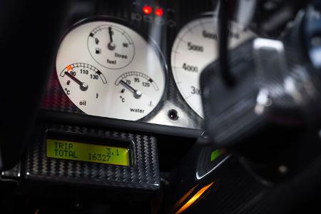 McLaren F1 (1989)