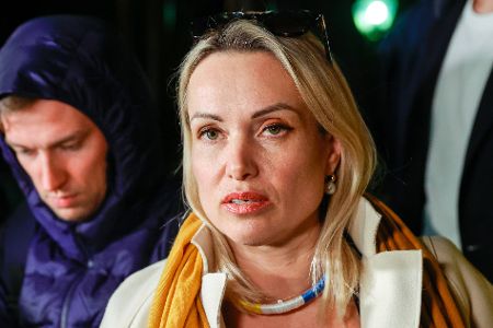 Journalistin Owsjannikowa aus Live-Protest steht unter Hausarrest