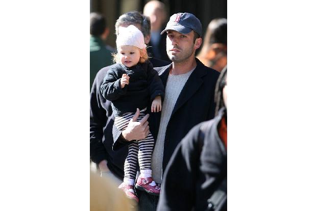 Ben Affleck ist ein so großer Fan der Boston Red Sox, dass er sogar die Dreharbeiten zu 'Gone Girl — Das perfekte Opfer' für vier Tage zum Erliegen brachte, denn Regisseur David Fincher hatte von ihm ...