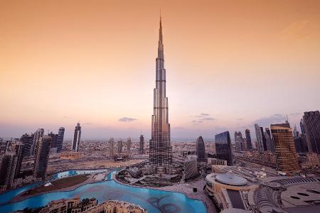 Burj Khalifa Platz 01.jpg