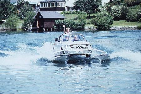 Ein VW Golf geht baden und wurde so zum See-Golf.