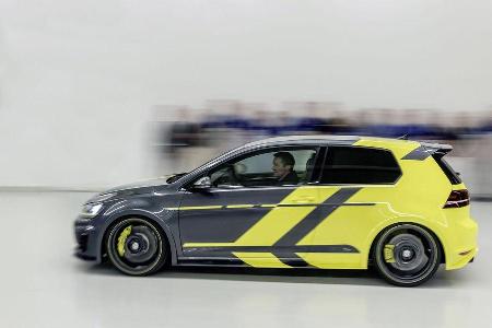 VW Golf GTI Dark Shine