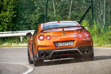 06/2016 Nissan GT-R Fahrbericht