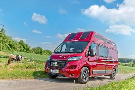Das H im neuen La Strada Avanti H steht für Hubbett und Heckbad. Der Ausbau im sechs Meter langen Campingbus ist für zwei Re...
