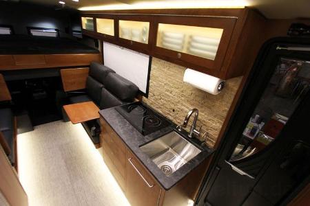 EarthRoamer XV-LT