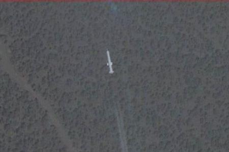 Diese Szene sichteten Google-Earth-Nutzer über Utah: Ist auf dem Bild etwa eine Cruise Missle zu sehen? Bisher wollte und ko...