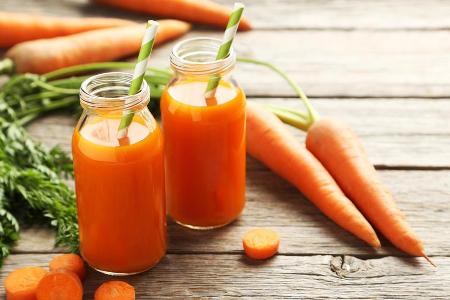 Möhren sind unglaublich vielseitig - aus ihnen lassen sich Suppen, Smoothies oder Salate zaubern