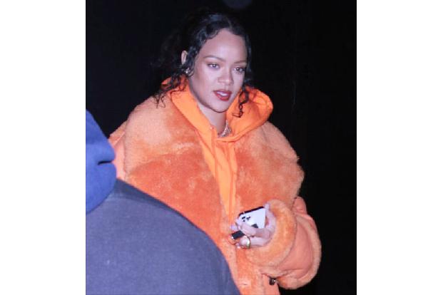 …britischen Krone im November wurde der Superstar von der neuen Präsidentin der jungen Republik zur Nationalheldin gekürt. Aber eigentlich ist auf Barbados sowieso jeder Tag Rihanna Day.