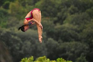 Schwimm-EM: Klippenspringerinnen Bader und Schmidbauer vorn