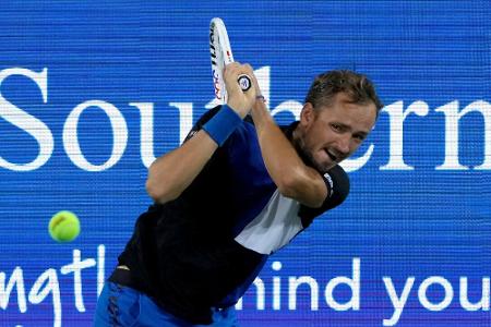 Medwedew im Viertelfinale von Cincinnati - Swiatek raus Medwedew im Viertelfinale von Cincinnati - Swiatek raus