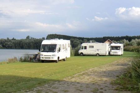 Wohnmobilstellplatz am See-Camping Günztal