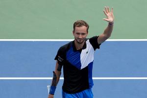 Medwedew steht im Halbfinale von Cincinnati