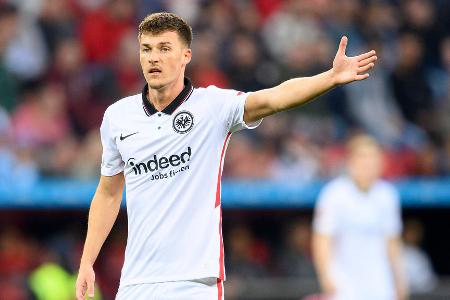 Ajdin Hrustic (Eintracht Frankfurt) - Vertrag bis 2023 - Eintracht Frankfurt bastelt momentan an einem Kader, der der Champions League gewachsen ist. Ajdin Hrustic hat in dieser Konstellation kaum Chancen auf Einsätze und soll den Klub deshalb verlassen. Laut 'Sport1' war vor kurzem US Salernitana aus Italien interessiert.