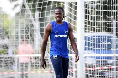 Dedryck Boyata (Hertha BSC) - Vertrag bis 2024 - Der Vorjahreskapitän hat sich bei der Hertha zu Saisonbeginn ins Abseits katapultiert. Nachdem er in den ersten beiden Bundesligaspielen nicht im Kader stand und Geschäftsführer Fredi Bobic ihm öffentlich die Qualität absprach, bahnt sich eine Trennung an.