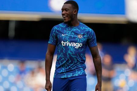 Callum Hudson-Odoi (FC Chelsea) - Die Gerüchte um einen Wechsel von Hudson-Odoi zum BVB halten sich hartnäckig - vor allem in der englischen Presse. Laut 'Sun' befindet sich Dortmund in der Pole Position, bekommt aber Konkurrenz vom neureichen Newcastle United.