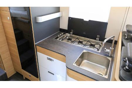 Adria Coral XL 660 SL Plus