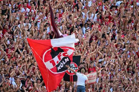 Umfrage: Mehrheit der Fans befürwortet Abschaffung des VAR Umfrage: Mehrheit der Fans befürwortet Abschaffung des VAR