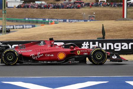 Wieder die falschen Pneus - Erneut kein Podiums-Platz für Leclerc. Dieses Mal allerdings liegt die Schuld aus Sicht des Monegassen am Kommandostand. In der ersten Rennhälfte ist Leclerc noch auf Siegkurs. Dann sorgt eine falsche Reifenwahl für das Abrutschen auf P6. Gewinner in Ungarn derweil mal wieder: Verstappen! Leclercs bitteres Fazit: 'So ein Rennen ist frustrierend.' 80 Punkte Rückstand hat der Monagesse in der Fahrerwertung bereits. Pérez liegt noch fünf Zähler dahinter.