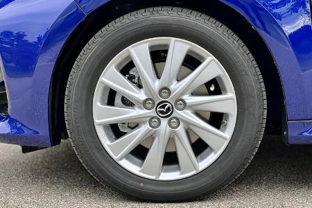 8/2022, Mazda 2 Hybrid