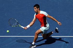 US Open: Alcaraz erreicht zweite Runde - Nadal mit Mühe