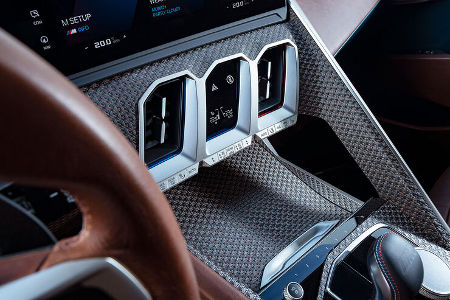 BMW XM V8 Hybrid