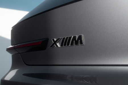 BMW XM V8 Hybrid