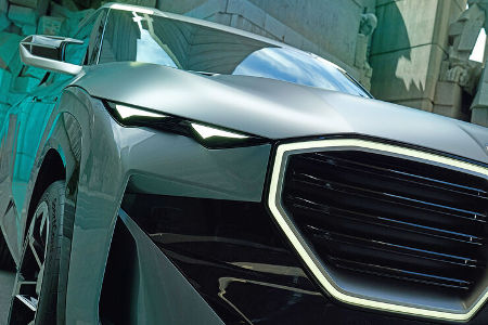 BMW XM V8 Hybrid
