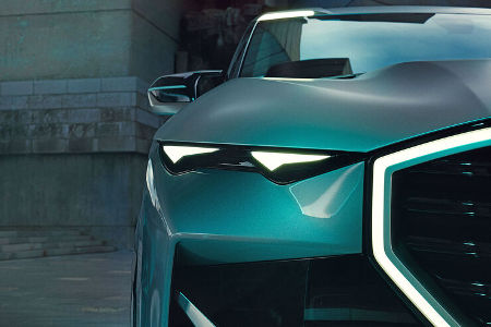 BMW XM V8 Hybrid